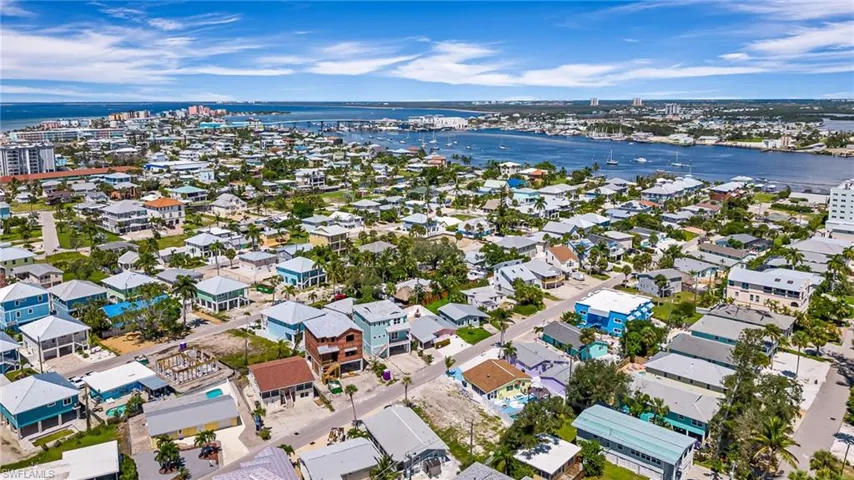 210 Fairweather Ln, Fort Myers Beach, Florida 33931