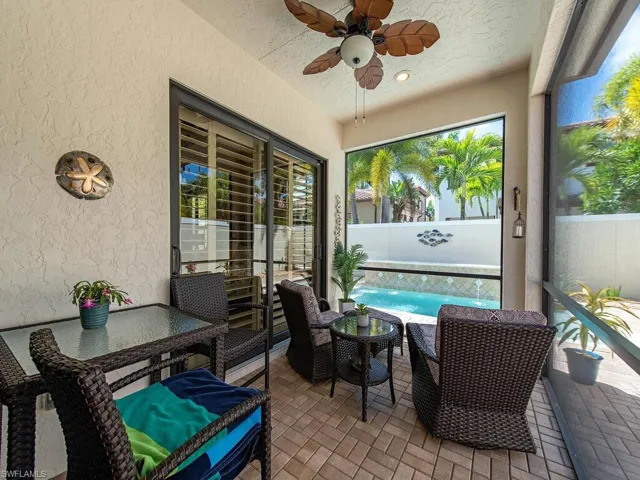 8000  Cordoba  PL, Naples, FL 34113