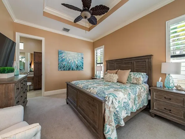 8000  Cordoba  PL, Naples, FL 34113
