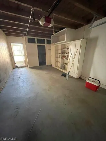 1 car garage