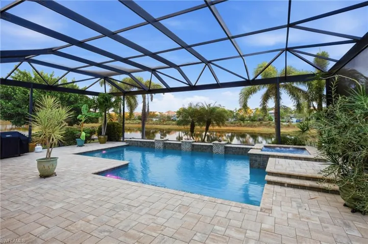 Southeast rear exposure offering tranquil lakeviews and natural light
