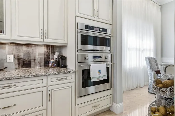 Double wall ovens and premium appliances ingourmet kitchen