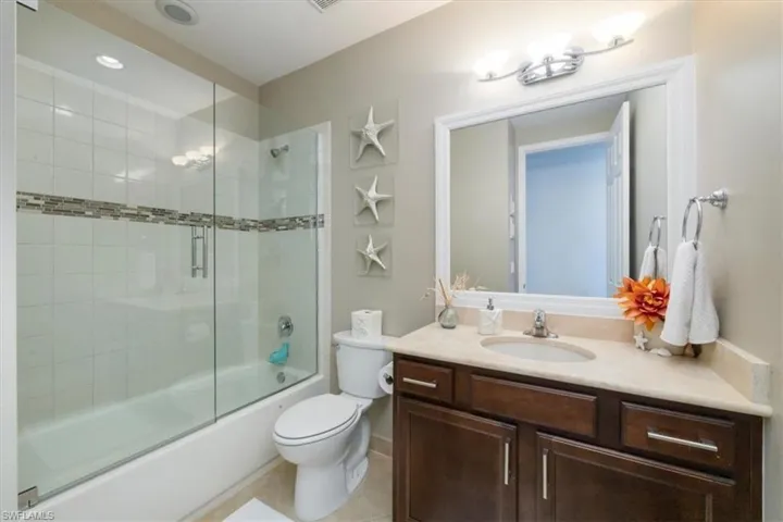2nd Floor Guest Bath