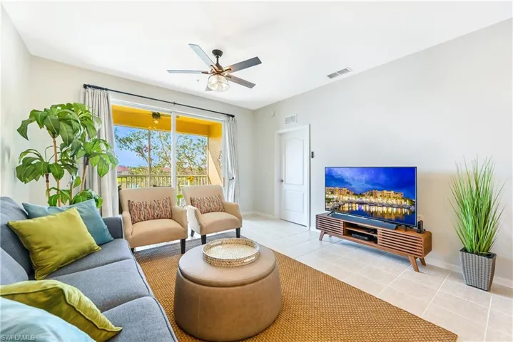 2730  Cypress Trace  CIR, Naples, FL 34119