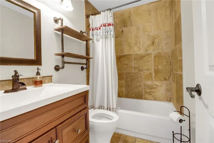 Full guest bath