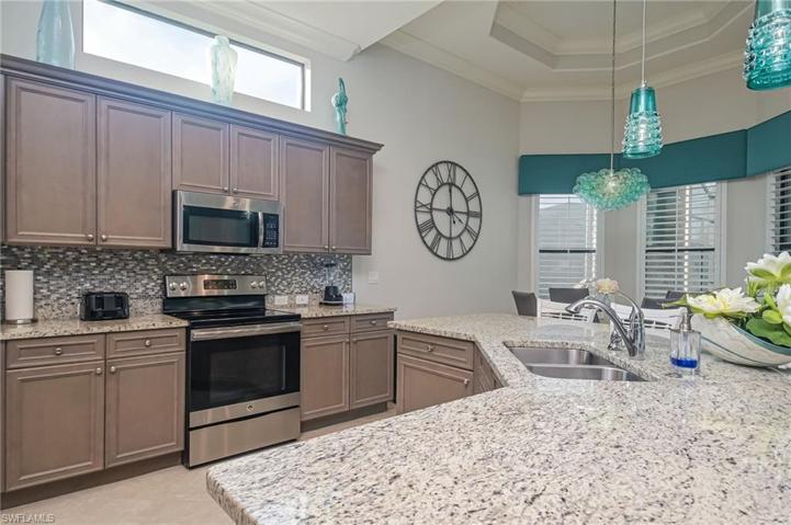 11001 Esteban DR, FORT MYERS FL 33912