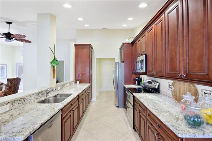 13121 Bridgeford AVE, BONITA SPRINGS FL 34135