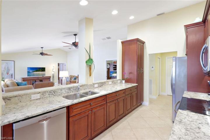 13121 Bridgeford AVE, BONITA SPRINGS FL 34135