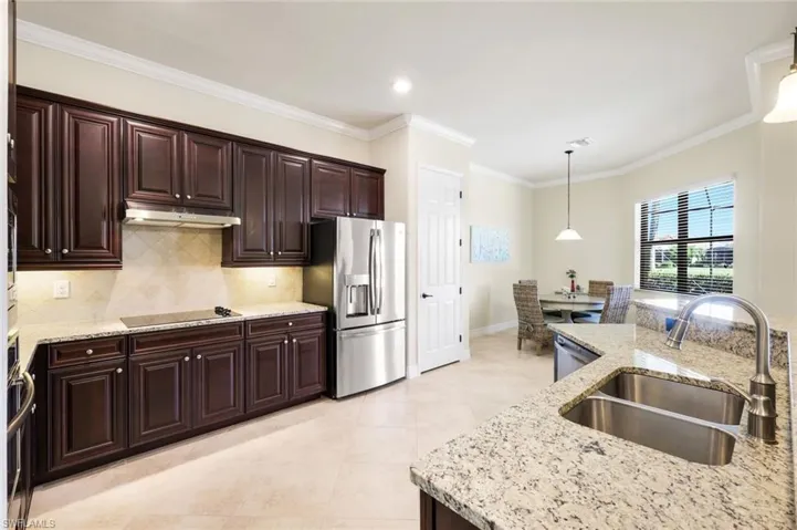 Expansive Kitchen
