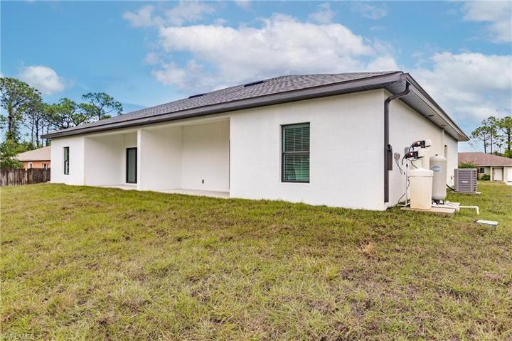 5045-5047  Locke  LN, Lehigh Acres, FL 33973