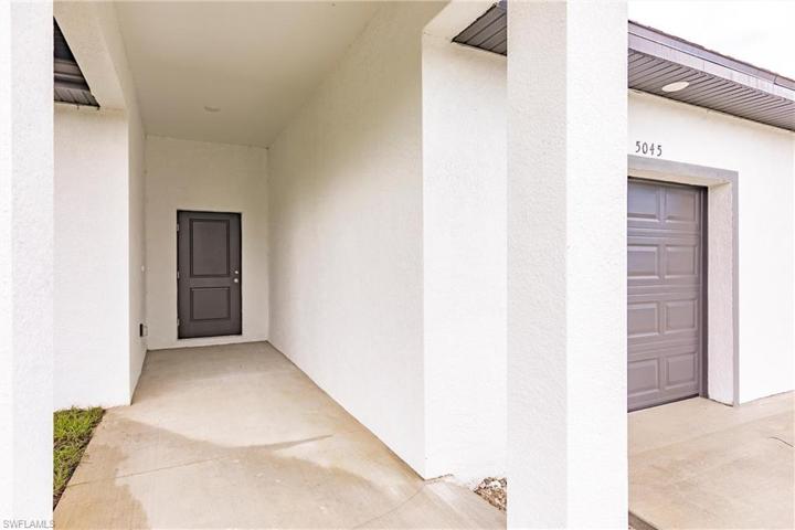 5045-5047  Locke  LN, Lehigh Acres, FL 33973