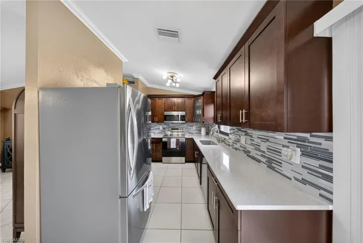 2010 NE 24th  TER, Cape Coral, FL 33909