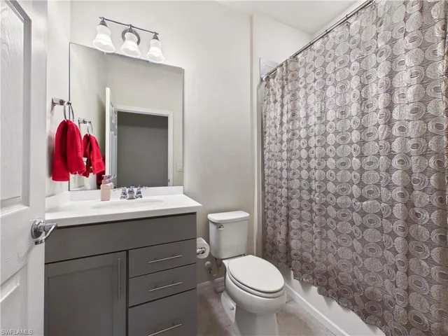 16104 Palmetto Prairie Dr, Alva, Florida 33920