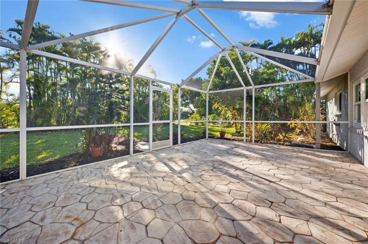 Large screened porch continued