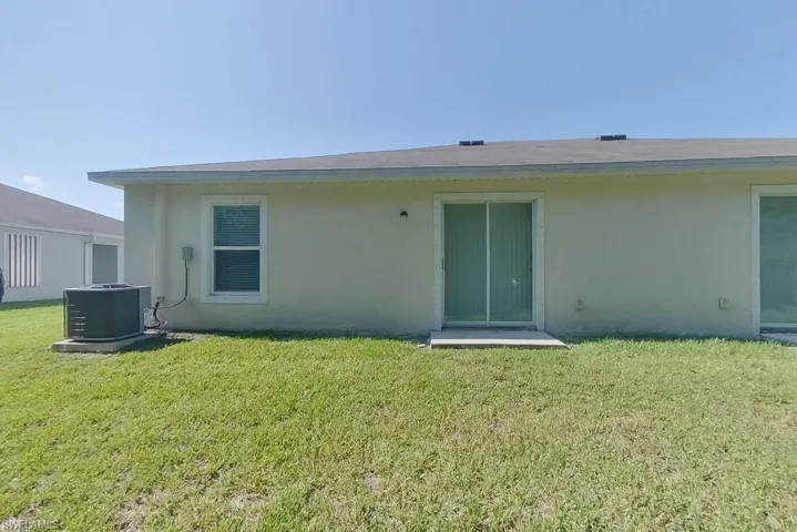 9125 Aegean Cir, Lehigh Acres, Florida 33936