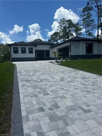 2201 Jackson Ave, Alva, Florida 33920