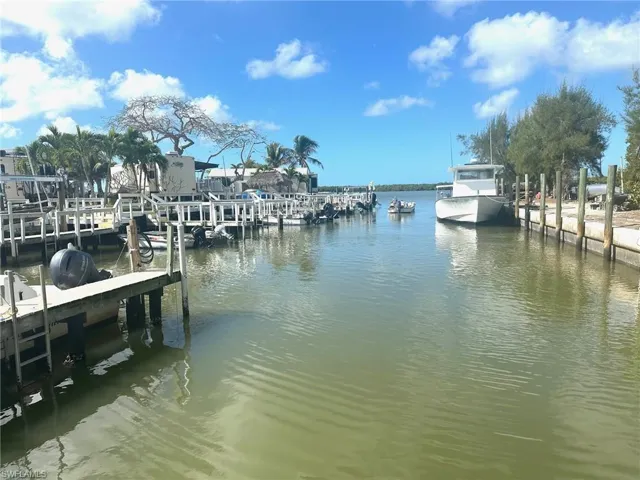 Dock area out to direct access