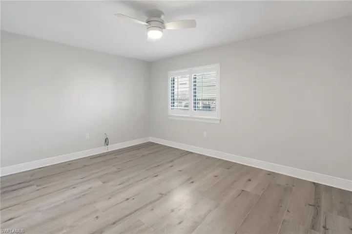 Large Master Bedroom ready for your touches