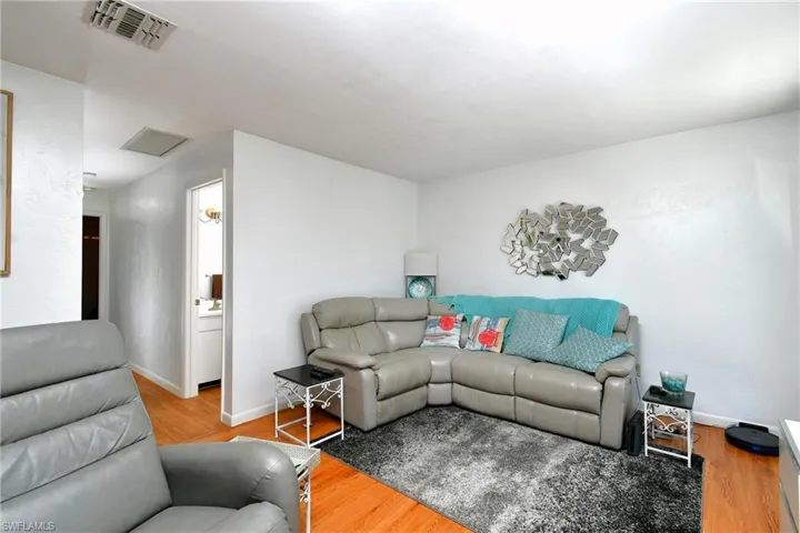 40 Heath Aster Ln, Lehigh Acres, Florida 33936
