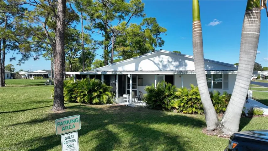 40 Heath Aster Ln, Lehigh Acres, Florida 33936