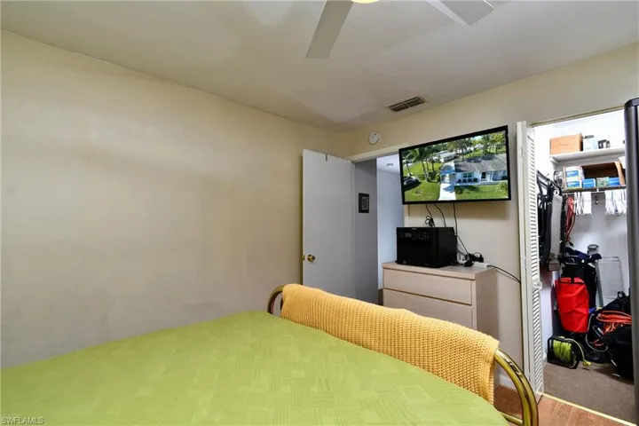40 Heath Aster Ln, Lehigh Acres, Florida 33936