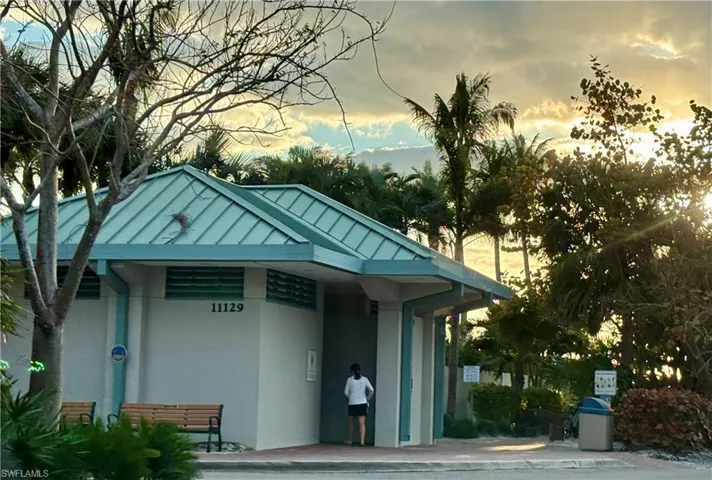 Beach Entrance/Access