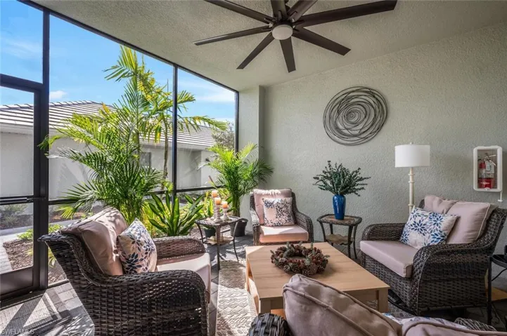 Front Lanai/patio with "conversation pit" style seating