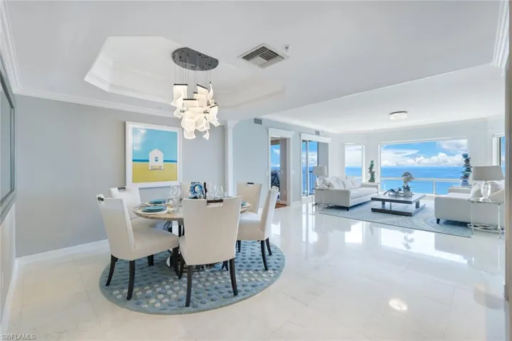 8473  Bay Colony  DR, Naples, FL 34108