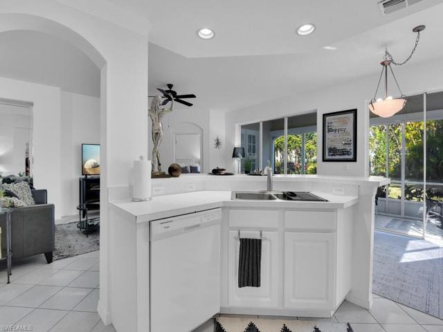 22904  Lone Oak  DR, Estero, FL 33928