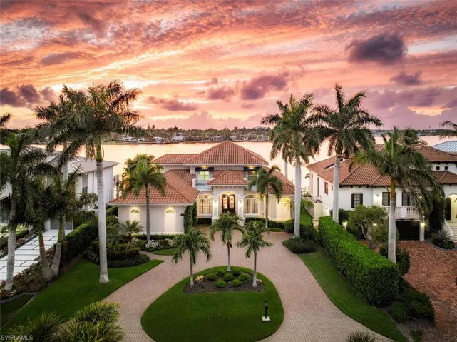 1942  KINGFISH  RD, Naples, FL 34102