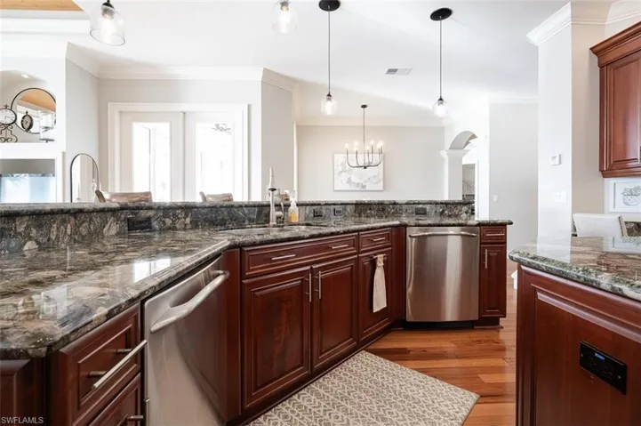 1942  KINGFISH  RD, Naples, FL 34102