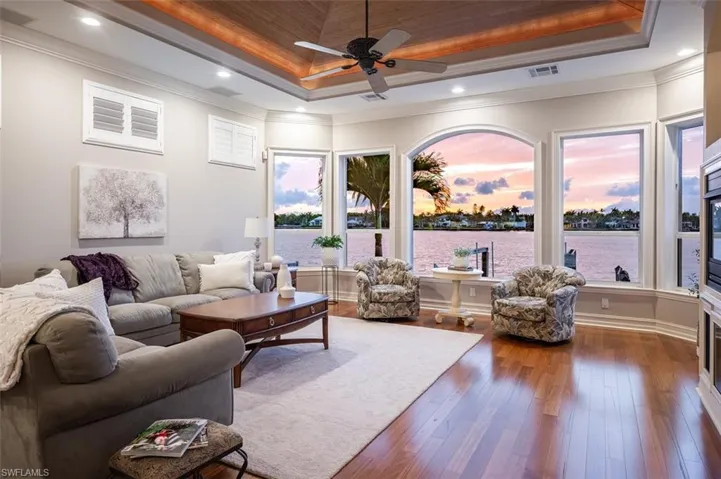 1942  KINGFISH  RD, Naples, FL 34102