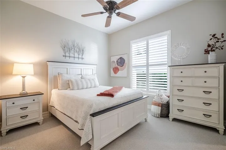 1942  KINGFISH  RD, Naples, FL 34102
