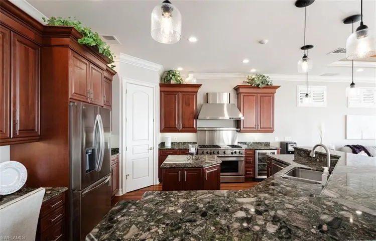 1942  KINGFISH  RD, Naples, FL 34102