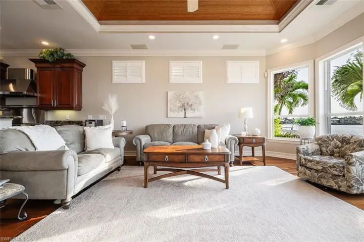 1942  KINGFISH  RD, Naples, FL 34102