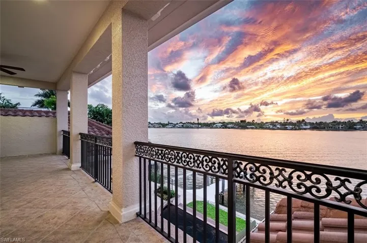 1942  KINGFISH  RD, Naples, FL 34102