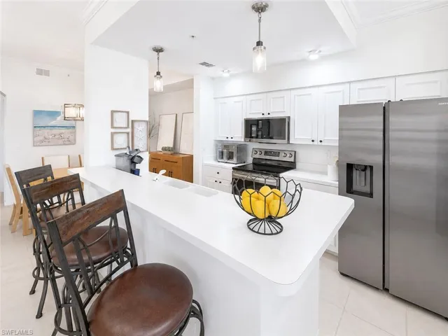 8555 Naples Heritage Dr 237, Naples, Florida 34112