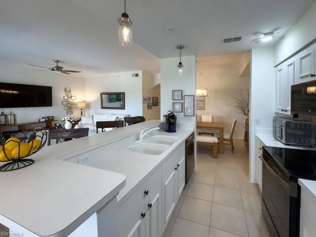8555 Naples Heritage Dr 237, Naples, Florida 34112