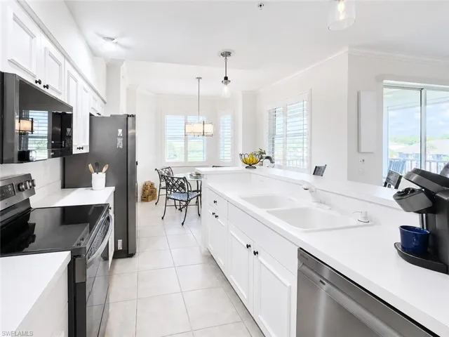 8555 Naples Heritage Dr 237, Naples, Florida 34112
