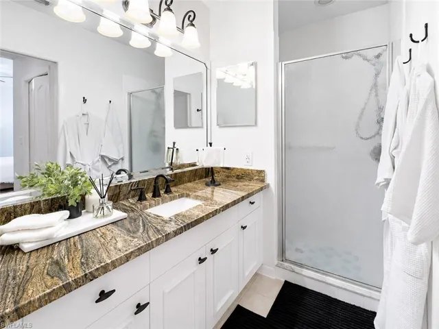 Owner's Bathroom