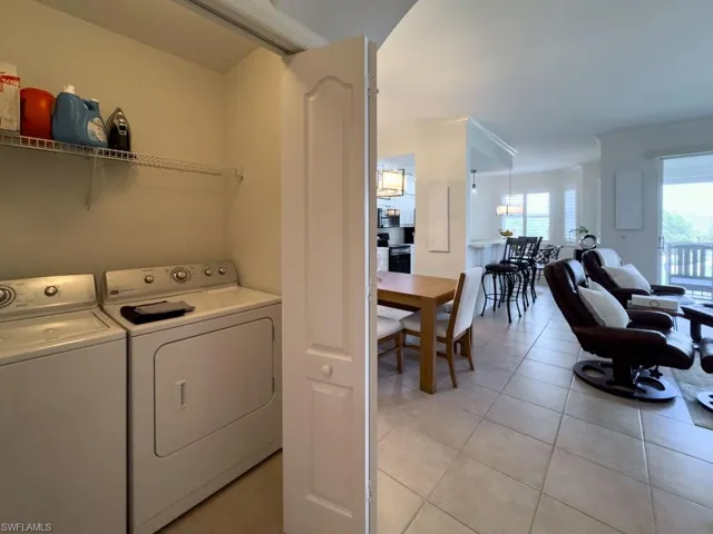 8555 Naples Heritage Dr 237, Naples, Florida 34112