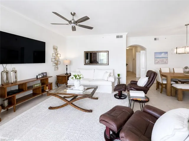 8555 Naples Heritage Dr 237, Naples, Florida 34112