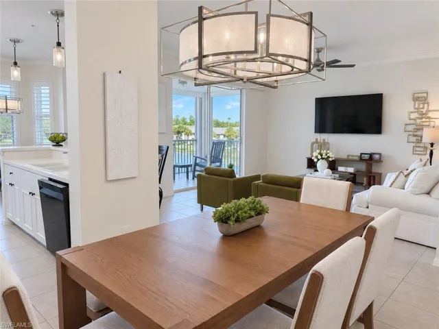 8555 Naples Heritage Dr 237, Naples, Florida 34112