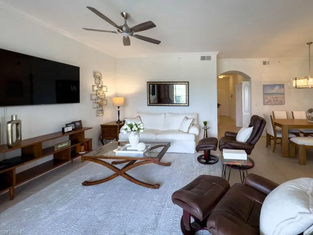 8555 Naples Heritage Dr 237, Naples, Florida 34112