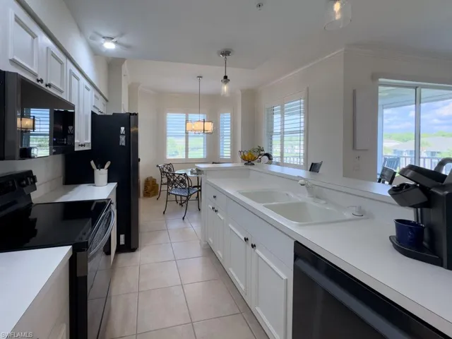 8555 Naples Heritage Dr 237, Naples, Florida 34112