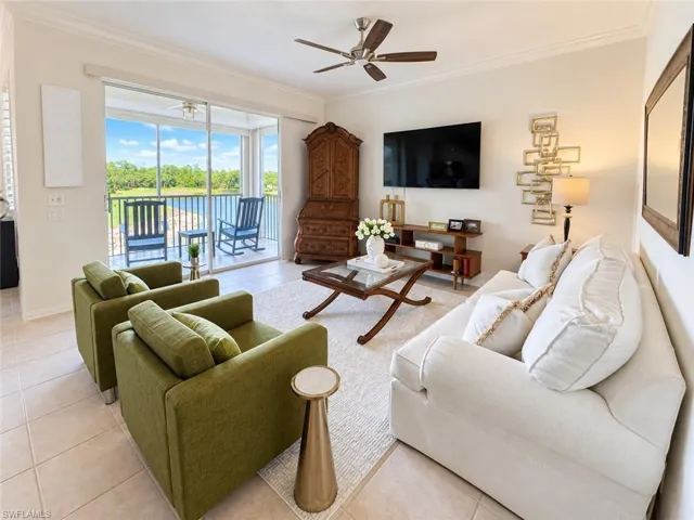 8555 Naples Heritage Dr 237, Naples, Florida 34112