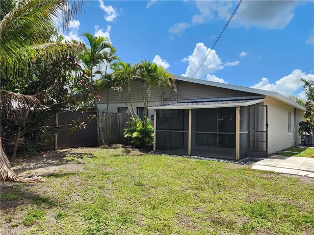 11370 & 11368 Summerwinds Ct 70, Fort Myers, Florida 33908