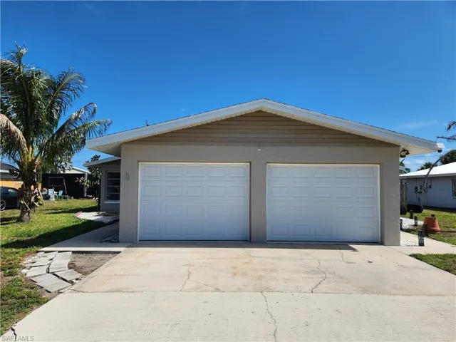 11370 & 11368 Summerwinds Ct 70, Fort Myers, Florida 33908