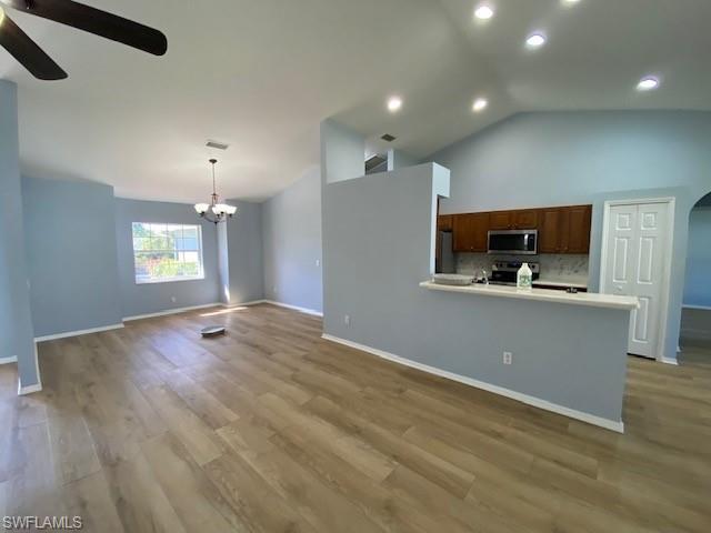 10 W 11th  ST, Lehigh Acres, FL 33972