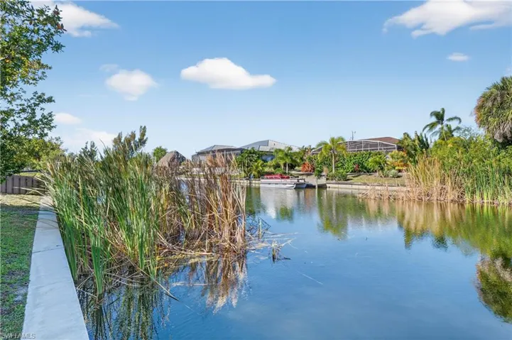 View looking to the canal to the left